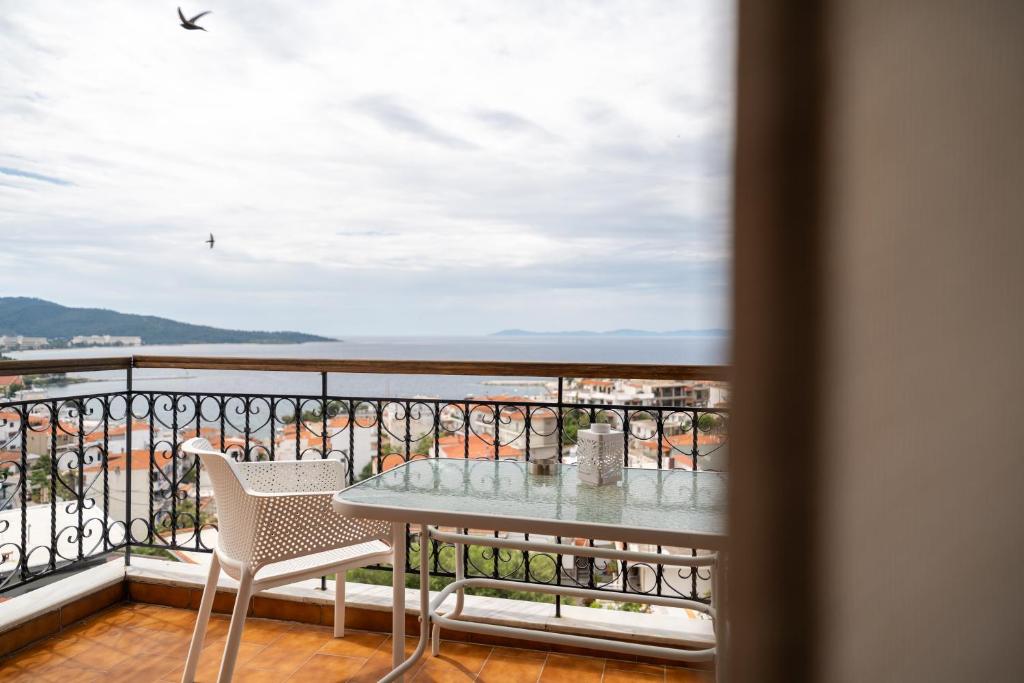 Balcony table